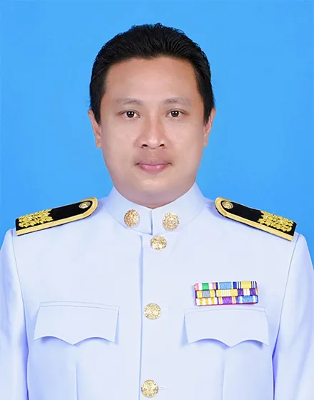 นายวิสูตร  คชเถื่อน