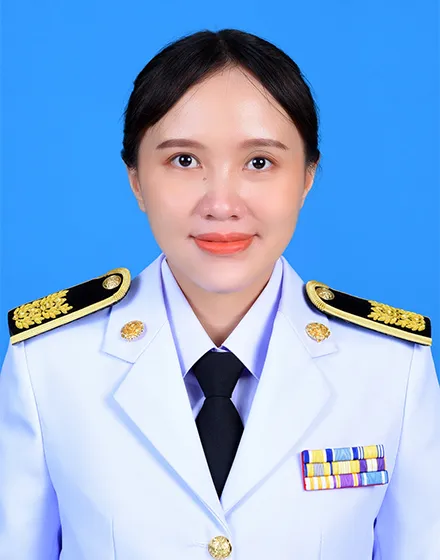 นางสาวปวีณา  พงษ์สานต์คีรี