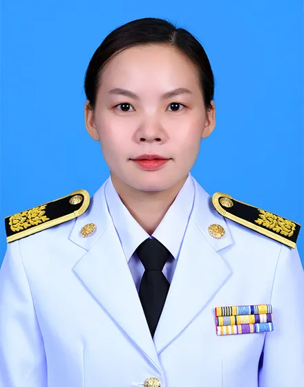 นางสาวเบญจรัตน์  หล้าใจ