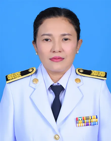 นางมีนา  ทรรศนะปัญญา