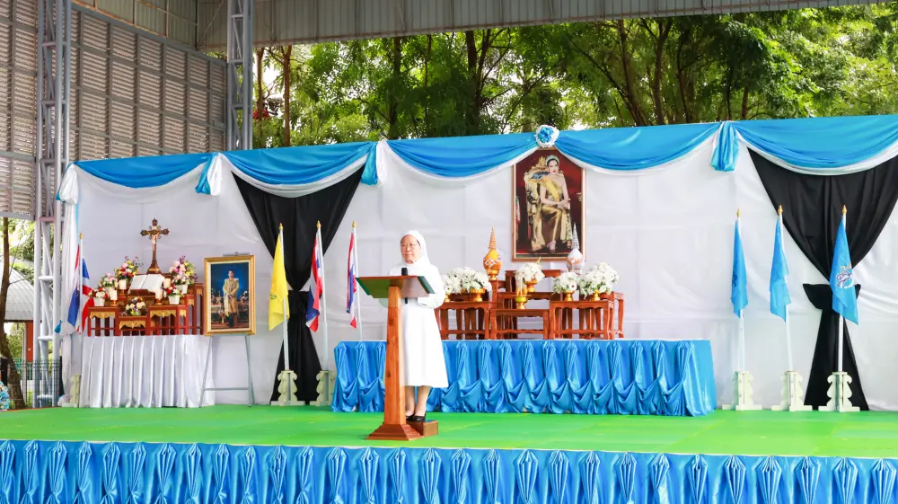 งาน "ร้อยดวงใจ ร้อยรัก ร่วมใจภักดิ์ พระพันปีหลวง"