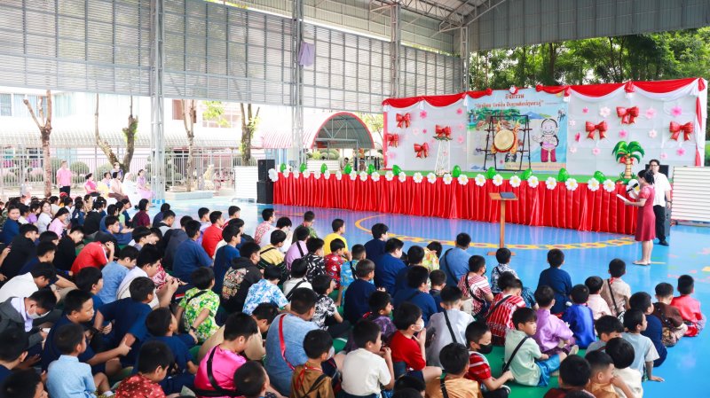 กิจกรรมบูรณาการ “รักษ์ไทย รักษ์ถิ่น สืบงานศิลป์สุนทรภู่”