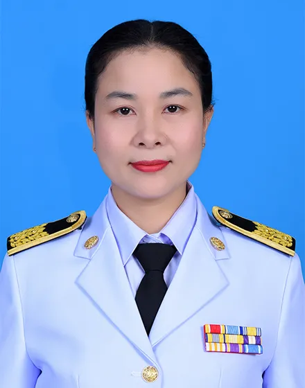 นางวรดา  ตันทิวัตถ์ณิชกุล